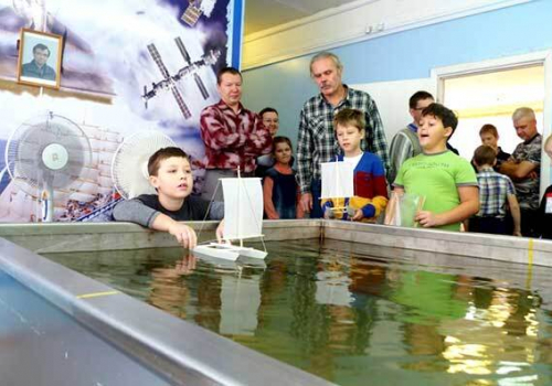 Конструируем, плаваем, побеждаем - Дом детского творчества | Кружки и секции для детей в Екатеринбурге | Куйбышева 111 | Большакова 15