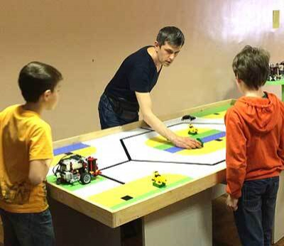 WRO первая ступень: муниципальный этап - Дом детского творчества | Кружки и секции для детей в Екатеринбурге | Куйбышева 111 | Большакова 15